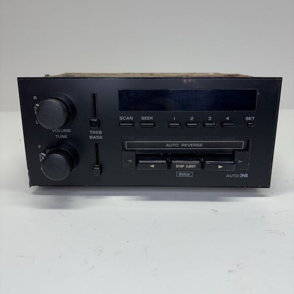 OEM GMC SIERRA Delco Car Stereo Model # 16169163 Cassette Player FOR PARTS READ - Picture 1 of 14